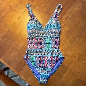 La Blanca Swimsuit size 8